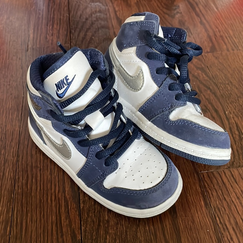 Jordan retro 1 high OG. Size 8C toddler